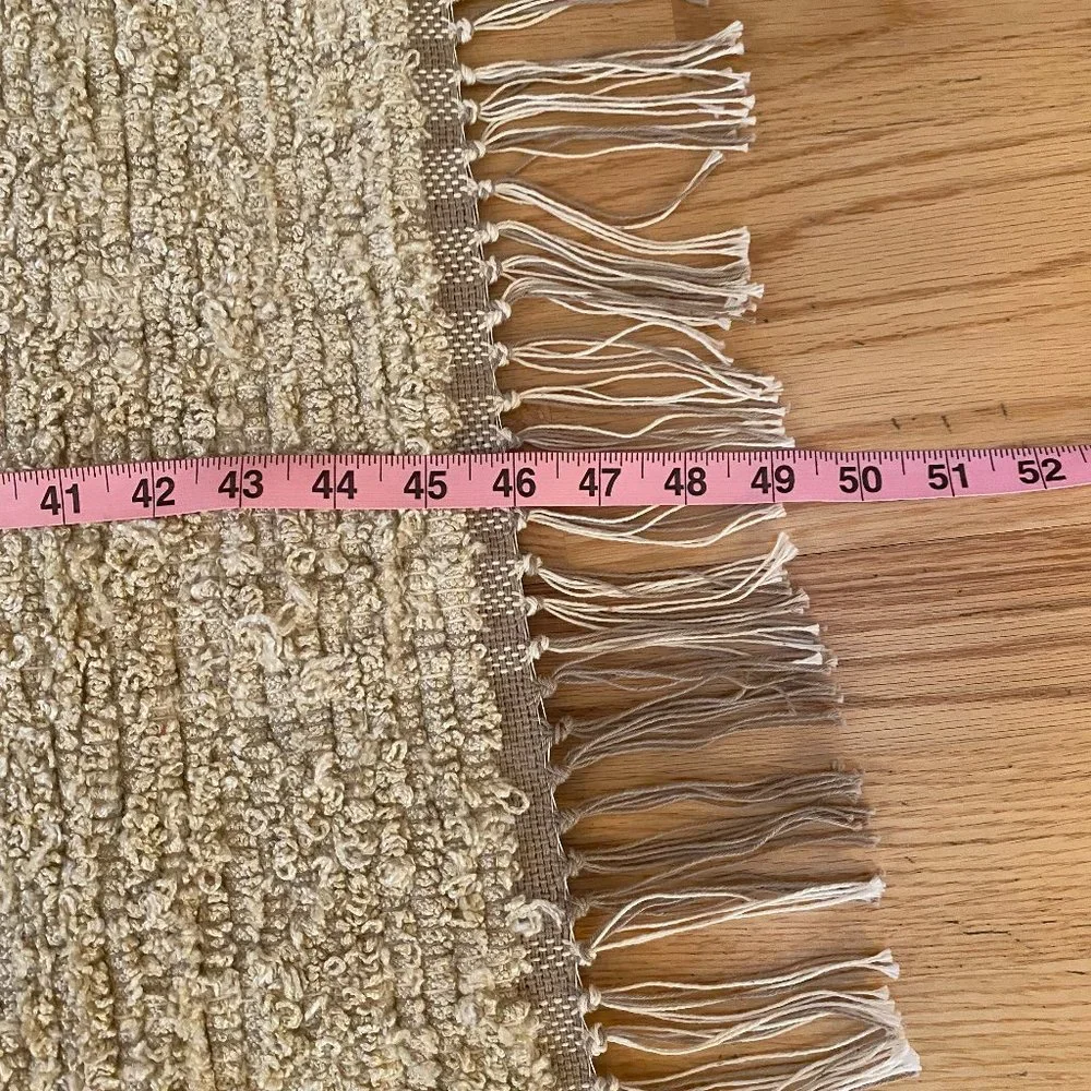 Throw Rug - Picture 6 of 13